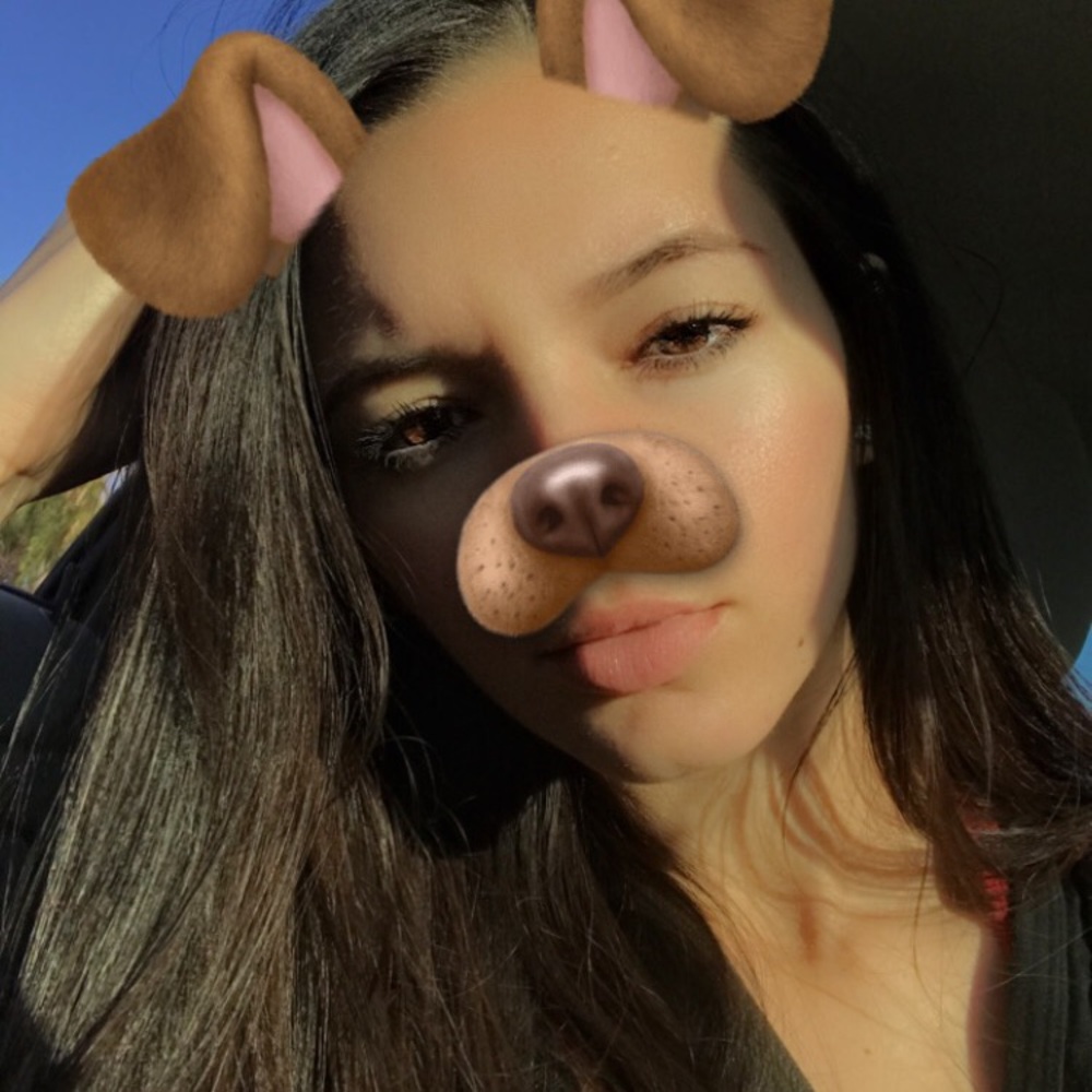 Meet your Posher, Chloe